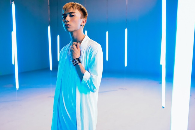 Nhà sản xuất âm nhạc nổi tiếng thế giới bất ngờ khen ngợi MV Lalala của Soobin Hoàng Sơn - Ảnh 2.