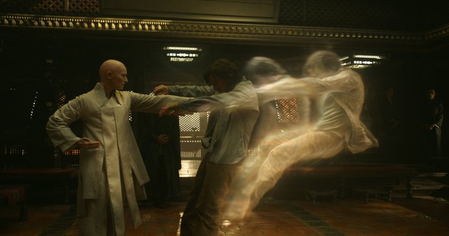 Doctor Strange không có đối thủ tại Bắc Mỹ - Ảnh 2.