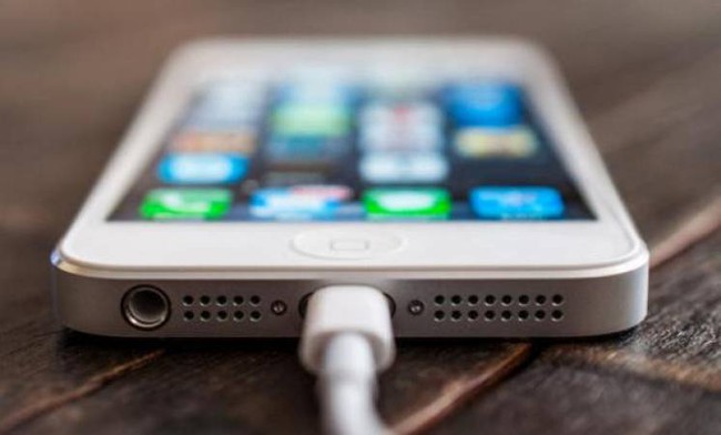 iFan h&atilde;y ch&uacute; &yacute;: 99% c&aacute;p sạc Apple tr&ecirc;n thị trường kh&ocirc;ng đạt ti&ecirc;u chuẩn an to&agrave;n - Ảnh 1.