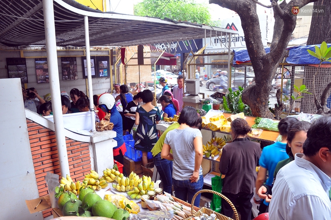 Giữa cơn bão thực phẩm bẩn, người Sài Gòn tìm đến phiên chợ sạch - Ảnh 10.