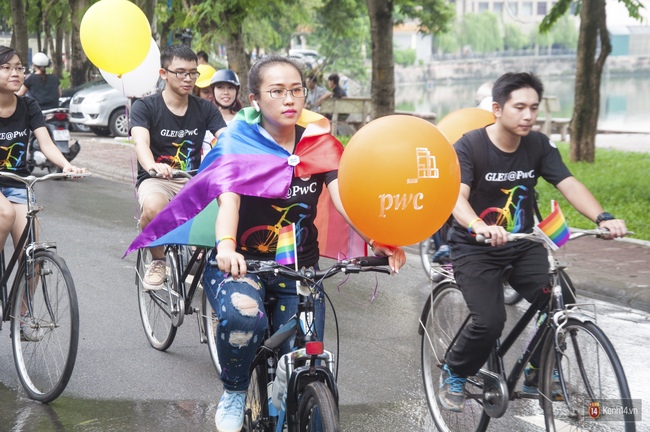 Cộng đồng LGBT Hà Nội tưng bừng đạp xe diễu hành trong ngày hội Viet Pride - Ảnh 5.