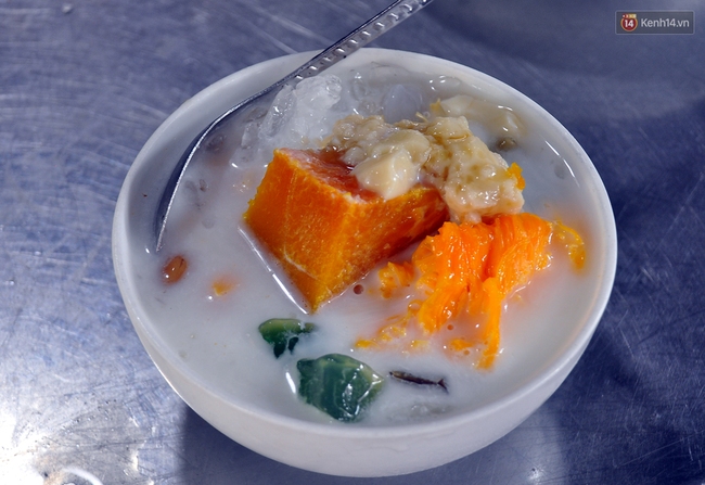 Ch&egrave; ngoại qu&ocirc;́c ở S&agrave;i G&ograve;n hơn 40 năm v&acirc;̃n h&uacute;t hồn biết bao thực kh&aacute;ch - Ảnh 10.