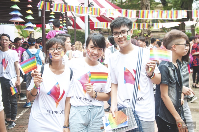 Cộng đồng LGBT Hà Nội tưng bừng đạp xe diễu hành trong ngày hội Viet Pride - Ảnh 12.