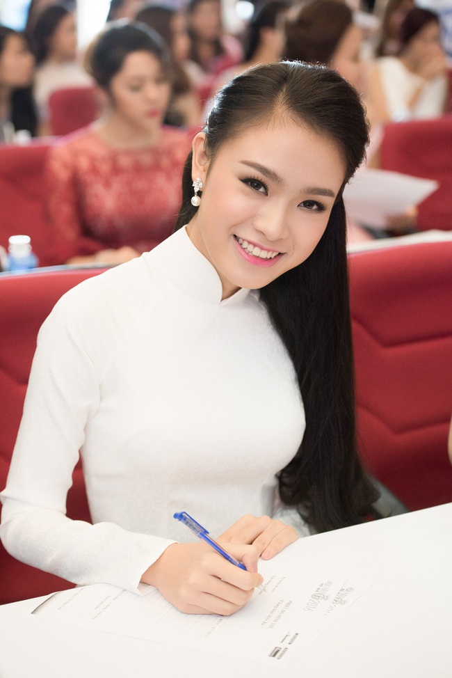 Em gái Á hậu Hoàn vũ Ngô Trà My lọt top 32 thí sinh xuất sắc nhất HHVN 2016 phía Bắc - Ảnh 13.