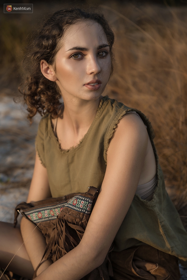 Mặc g&igrave; khi bạn đ&atilde; ch&aacute;n style đơn giản v&agrave; b&aacute;nh b&egrave;o? - Ảnh 8.