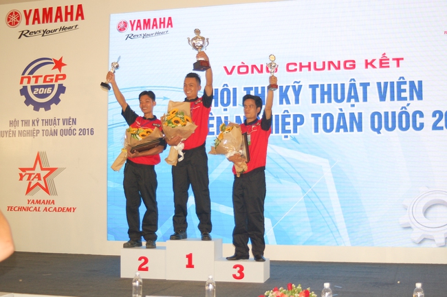 Giới trẻ S&agrave;i G&ograve;n h&agrave;o hứng với cơ hội trải nghiệm d&agrave;n xe PKL đ&igrave;nh đ&aacute;m của Yamaha  - Ảnh 8.