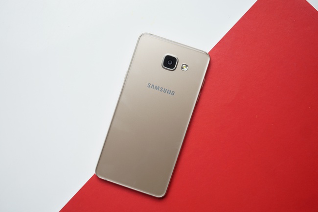 Samsung đạt tăng trưởng mạnh ở phân khúc tầm trung tại thị trường Việt Nam - Ảnh 2.