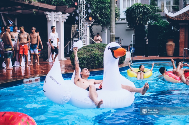 Pool party cuối tuần - Con gái Hà Nội, khi muốn sexy thì cũng sexy hết cỡ! - Ảnh 26.