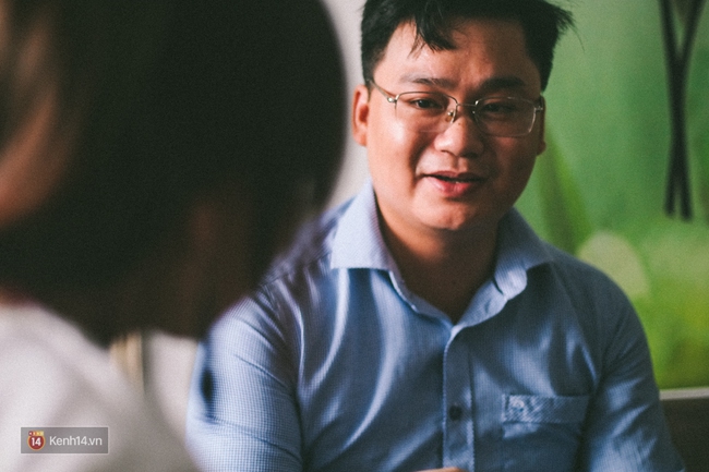 Người phụ nữ m&ugrave; v&agrave; những ng&agrave;y học việc ở Trung t&acirc;m của một &ocirc;ng chủ liệt hai ch&acirc;n - Ảnh 3.