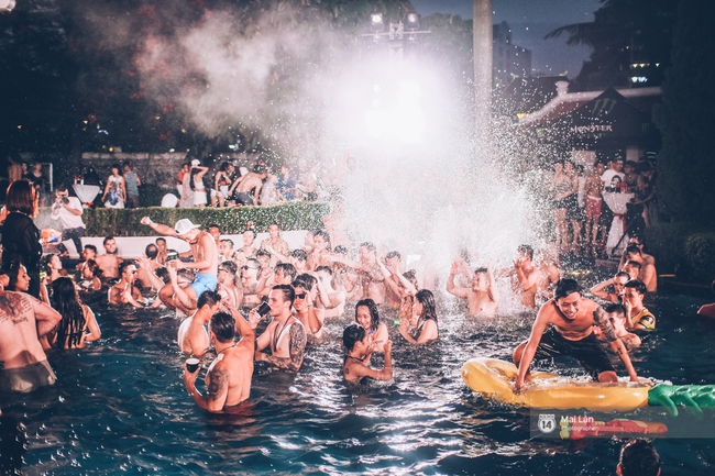 Pool party cuối tuần - Con gái Hà Nội, khi muốn sexy thì cũng sexy hết cỡ! - Ảnh 29.