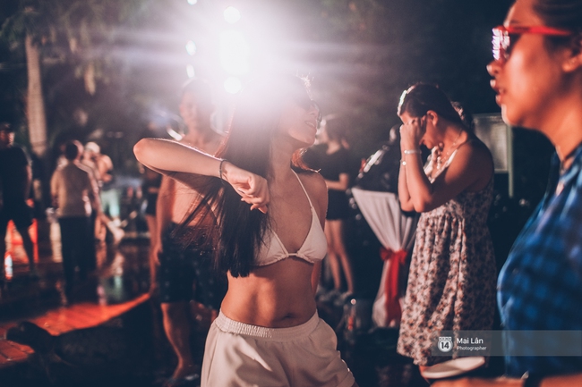 Pool party cuối tuần - Con gái Hà Nội, khi muốn sexy thì cũng sexy hết cỡ! - Ảnh 7.