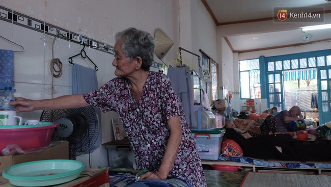 136 cụ b&agrave; kh&ocirc;ng gia đ&igrave;nh nương tựa nơi cửa ch&ugrave;a: Nơi người ta sợ nỗi c&ocirc; đơn hơn cả c&aacute;i chết... - Ảnh 1.