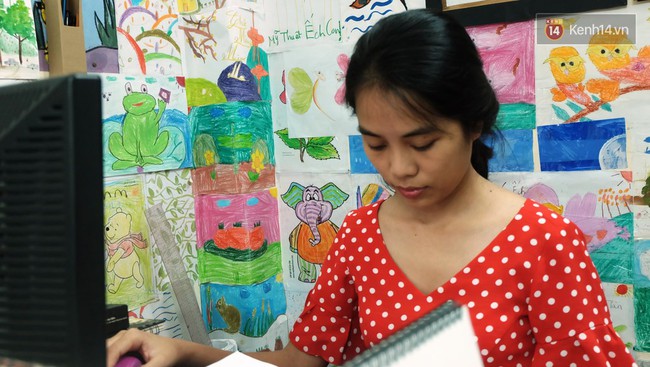 Gặp người đứng sau những bức tranh sắc màu trong ngõ hẻm Sài Gòn: nữ giáo viên dạy vẽ cho trẻ tự kỷ - Ảnh 7.