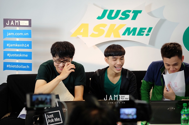 Những khoảnh khắc đ&aacute;ng y&ecirc;u hết cỡ của &ldquo;Biệt đội l&aacute;ch&rdquo; Ng&ocirc; Kiến Huy, Củ Tỏi, Thỏ Bảy M&agrave;u - Ảnh 2.