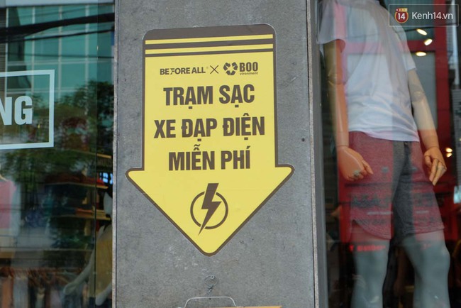 Cận cảnh những trạm sạc xe đạp điện miễn phí đầu tiên ở Hà Nội - Ảnh 3.
