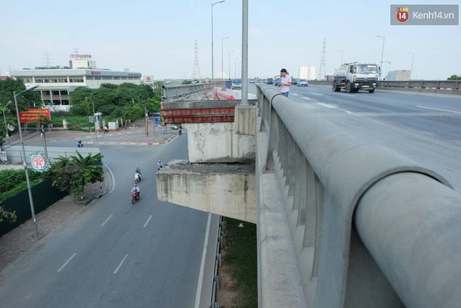 Hà Nội: Những nguy hiểm cận kề trên cầu cạn vành đai 3 sau vụ ô tô lao xuống đất - Ảnh 3.