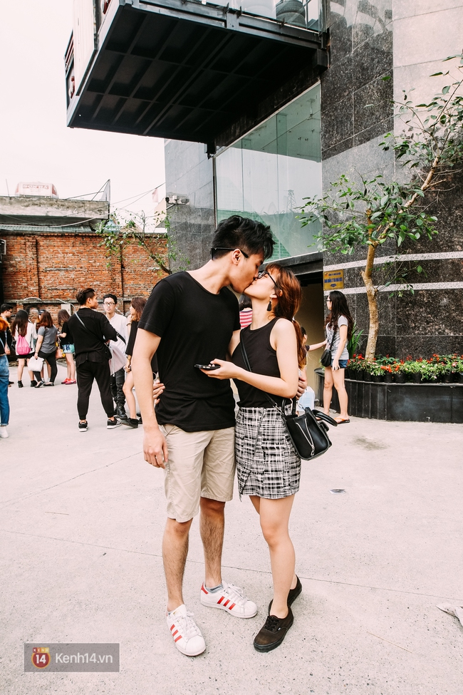 Giới trẻ H&agrave; Nội đ&atilde; c&oacute; một ng&agrave;y quẩy si&ecirc;u vui ở hội chợ The New District - Ảnh 12.