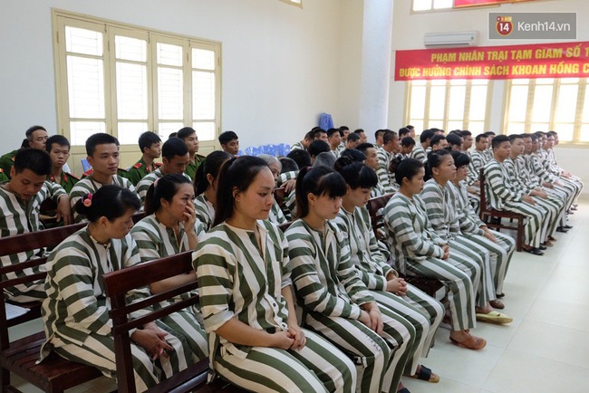 Ng&agrave;y trở về tr&agrave;n ngập hạnh ph&uacute;c của những người từng mang lầm lỗi - Ảnh 1.