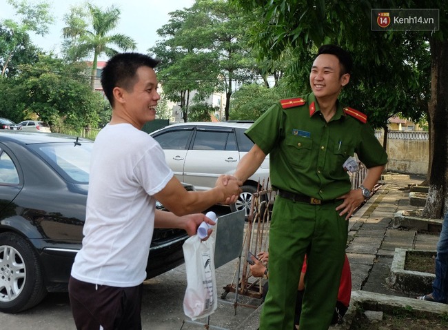 Ng&agrave;y trở về tr&agrave;n ngập hạnh ph&uacute;c của những người từng mang lầm lỗi - Ảnh 7.