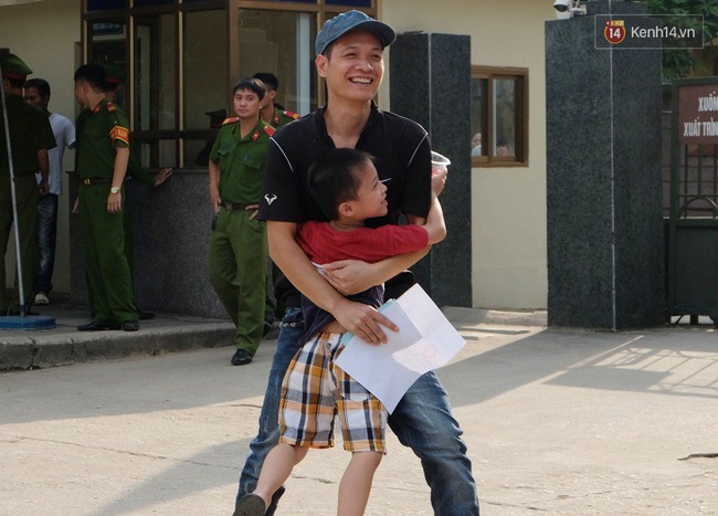 Ng&agrave;y trở về tr&agrave;n ngập hạnh ph&uacute;c của những người từng mang lầm lỗi - Ảnh 10.
