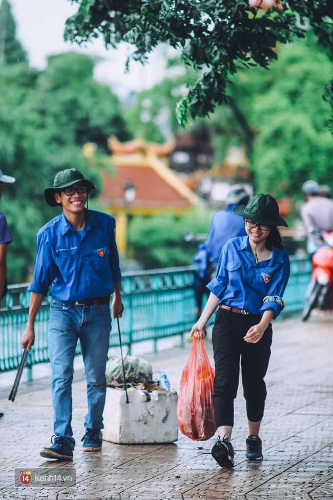 Ơn giời H&agrave; Nội mưa v&agrave; m&aacute;t rồi! ch&iacute;nh l&agrave; t&acirc;m trạng của người d&acirc;n H&agrave; Nội h&ocirc;m nay! - Ảnh 7.
