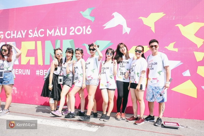 Color me run: Nơi dễ nhất để gặp những cô nàng vừa xinh, vừa chất đúng chuẩn thời đại mới! - Ảnh 2.