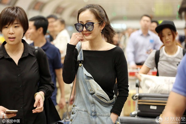 Dương Mịch bị netizen xứ Trung soi v&ograve;ng một ở vị tr&iacute; kỳ lạ - Ảnh 5.