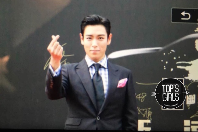 Ơn giời, T.O.P (Big Bang) cuối cùng cũng được đi thảm đỏ, lại còn bắn tim nữa chứ - Ảnh 18.