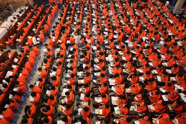 Giảng đường đại học c&oacute; g&igrave; kh&aacute;c? - Ảnh 2.