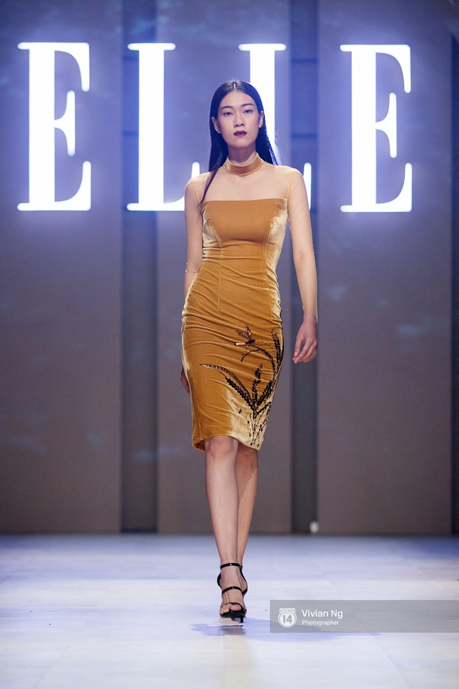 Phải nhập viện vào phút chót, Mai Ngô vẫn không bỏ lỡ cơ hội đọ trình catwalk với Phí Phương Anh trong Elle Fashion Show - Ảnh 11.