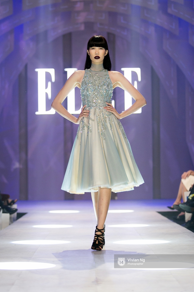 Phải nhập viện vào phút chót, Mai Ngô vẫn không bỏ lỡ cơ hội đọ trình catwalk với Phí Phương Anh trong Elle Fashion Show - Ảnh 19.