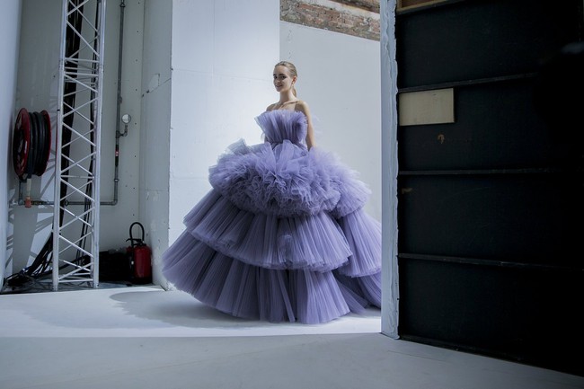 Haute Couture m&ugrave;a n&agrave;y l&agrave; một bữa tiệc thị gi&aacute;c cho đ&ocirc;i mắt của bạn - Ảnh 29.