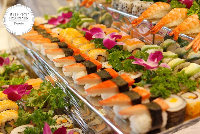 Kh&aacute;m ph&aacute; si&ecirc;u khuyến m&atilde;i &ldquo;Đi 4 tặng 1&rdquo; tại Ho&agrave;ng Yến Buffet Premier - Ảnh 5.