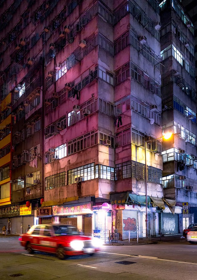 Ngắm nh&igrave;n vẻ huy&ecirc;n n&aacute;o ở khu phố cổ Hồng K&ocirc;ng khi đ&ecirc;m về - Ảnh 11.