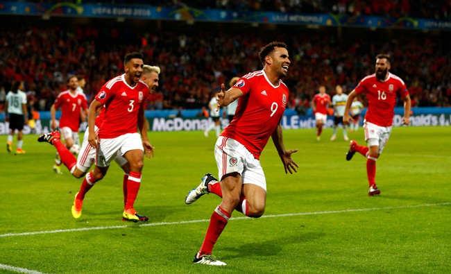 Sự thật gây sốc về cầu thủ xuất sắc nhất trận Xứ Wales - Bỉ - Ảnh 3.