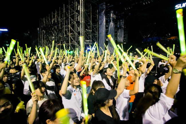 Fan đ&atilde; tai với My Sunshine của Đ&ocirc;ng Nhi v&agrave; Hello Yellow - Ảnh 10.