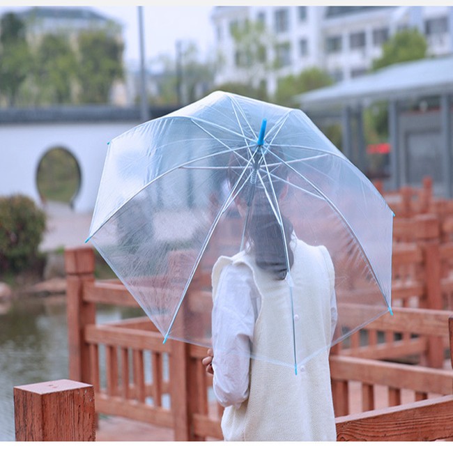 Những nguy&ecirc;n tắc dưỡng da v&agrave; giảm c&acirc;n cần thay đổi khi trời nắng chuyển sang mưa - Ảnh 1.