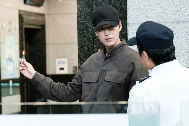 Huyền Thoại Biển Xanh: Jeon Ji Hyun bị Lee Min Ho tr&oacute;i lại v&igrave;... nghịch như giặc - Ảnh 14.