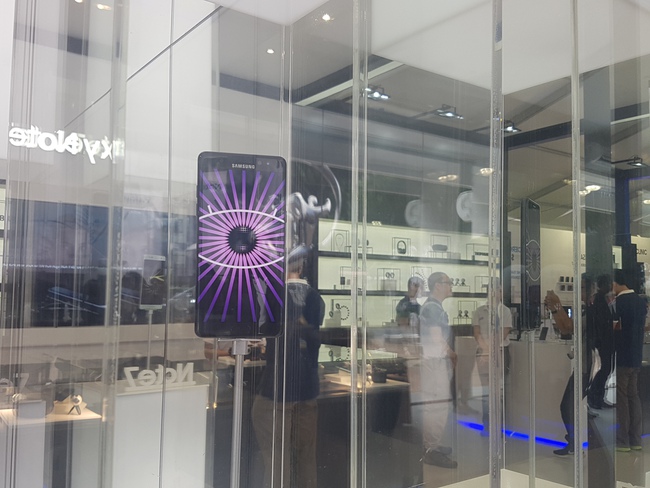 Chuyên gia Samsung chia sẻ về Galaxy Note7 tại Galaxy Studio hoành tráng - Ảnh 1.
