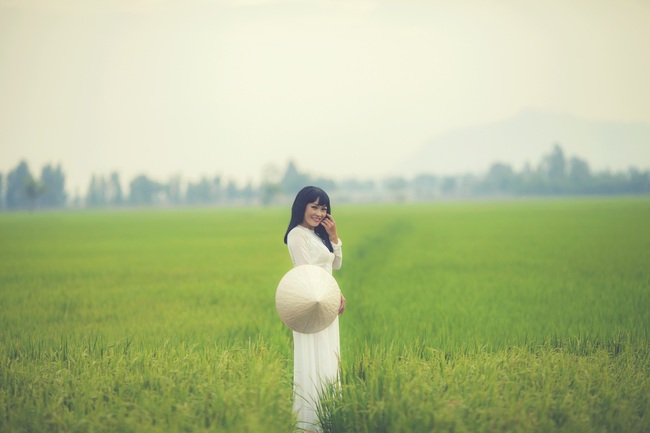 Phương Thanh diện áo dài trắng nền nã trong MV mới - Ảnh 3.