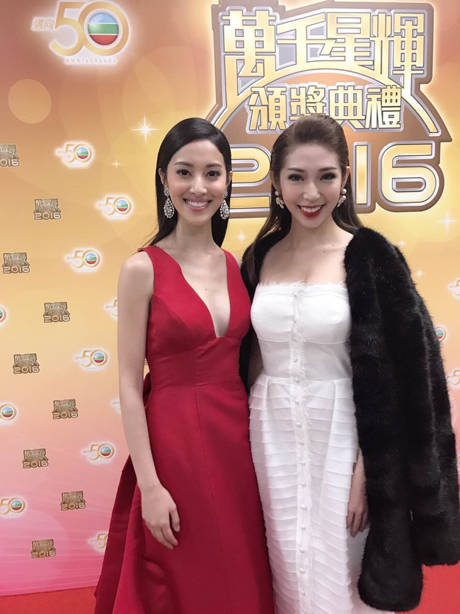 Khổng Tú Quỳnh tham dự lễ trao giải TVB, đọ dáng cùng Hoa hậu Hồng Kông - Ảnh 4.