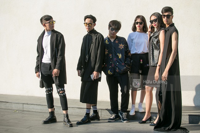 Street style VIFW ngày 3: Trời nóng đến mấy vẫn vô tư diện tầng tầng lớp lớp - Ảnh 14.