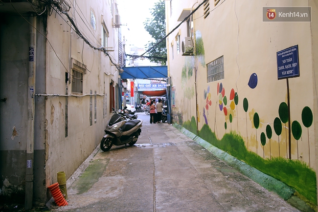 Đây là cách vô cùng đáng yêu mà người Sài Gòn đối xử với những bức tường cũ kỹ trong ngõ hẻm - Ảnh 7.