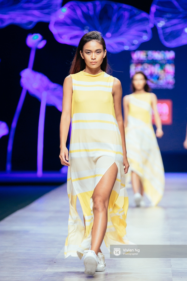 VIFW 2016 ngày 2: Khi mẫu U70, mẫu nhí lẫn bà bầu đổ bộ runway - Ảnh 36.