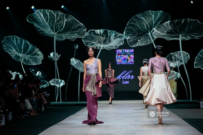 VIFW 2016 ngày 2: Khi mẫu U70, mẫu nhí lẫn bà bầu đổ bộ runway - Ảnh 54.