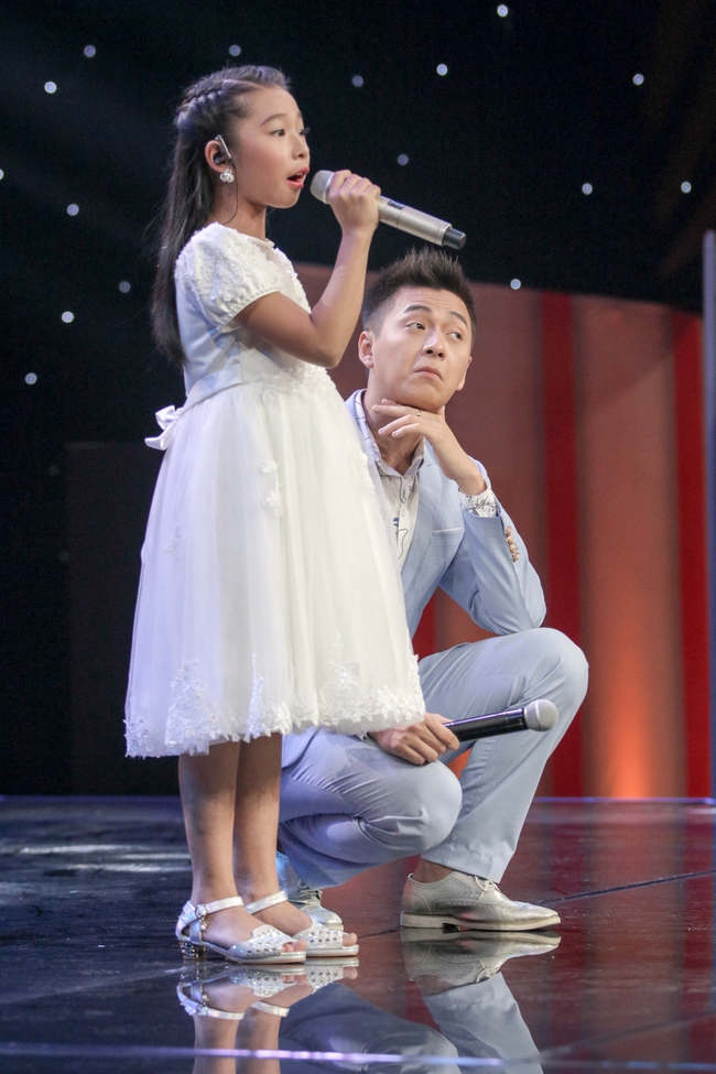 The Voice Kids: Noo Phước Thịnh rơi nước mắt khi nghe hot boy nhí hát về mẹ - Ảnh 27.