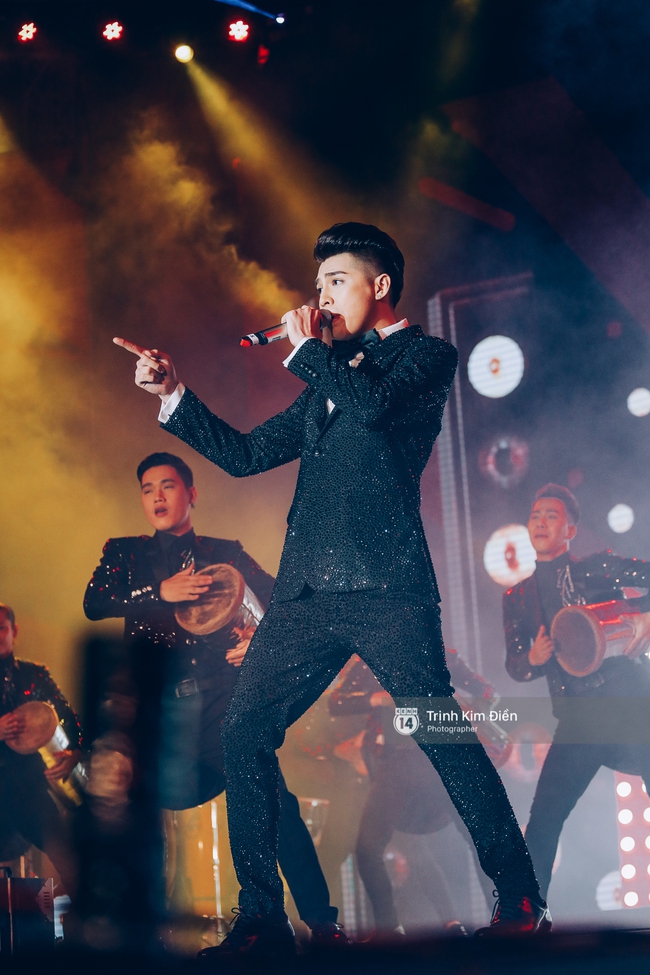 Noo Phước Thịnh khẳng định đẳng cấp với Live Concert 35.000 khán giả - Ảnh 22.