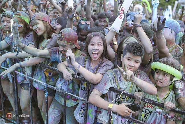 Khó lắm mới có một ngày vui như thế này, La Vie Color Me Run ơi - Ảnh 10.