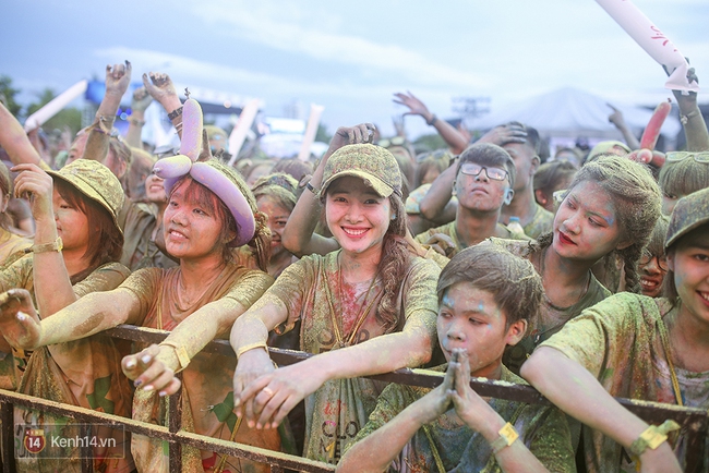 Khó lắm mới có một ngày vui như thế này, La Vie Color Me Run ơi - Ảnh 12.