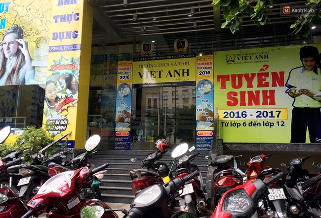 Một trường học ở TP. HCM ra quy ch&ecirc;́ kh&ocirc;ng nh&acirc;̣n học sinh đ&ocirc;̀ng tính hoặc bệnh nguy hiểm - Ảnh 2.